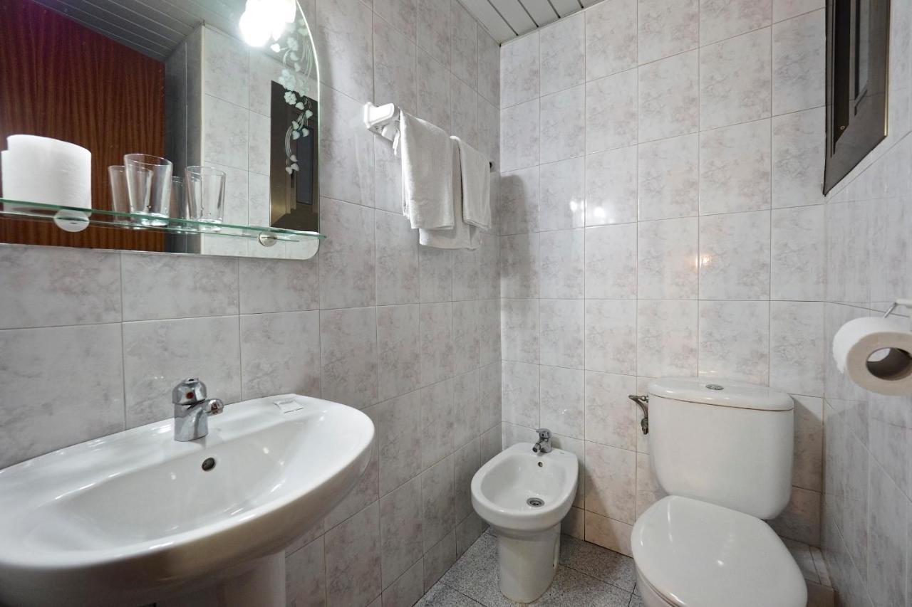 Hostal Ballestero Barcelona Luaran gambar